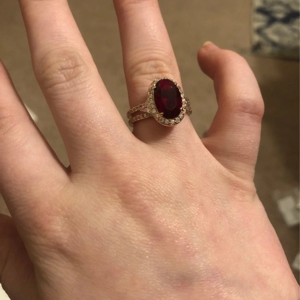 Ring - Picture 2 of 4